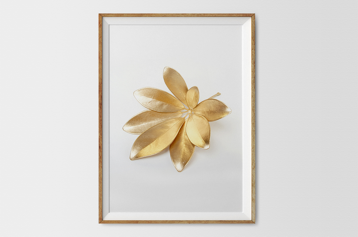 Plakat - Liść w kolorze złota - fototapeta.shop
